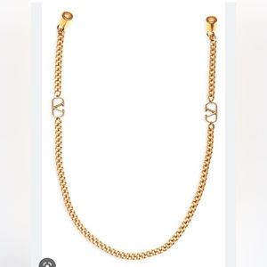 Valentino AirPod chain